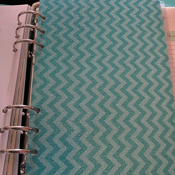 Filofax Turquoise Patent Planner, Rarely Used, Excellent Condition! - Picture 6 of 16